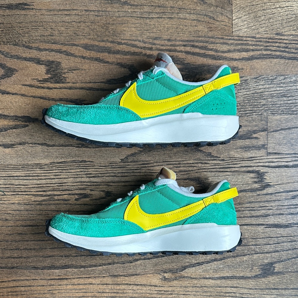 Nike Waffle Debut